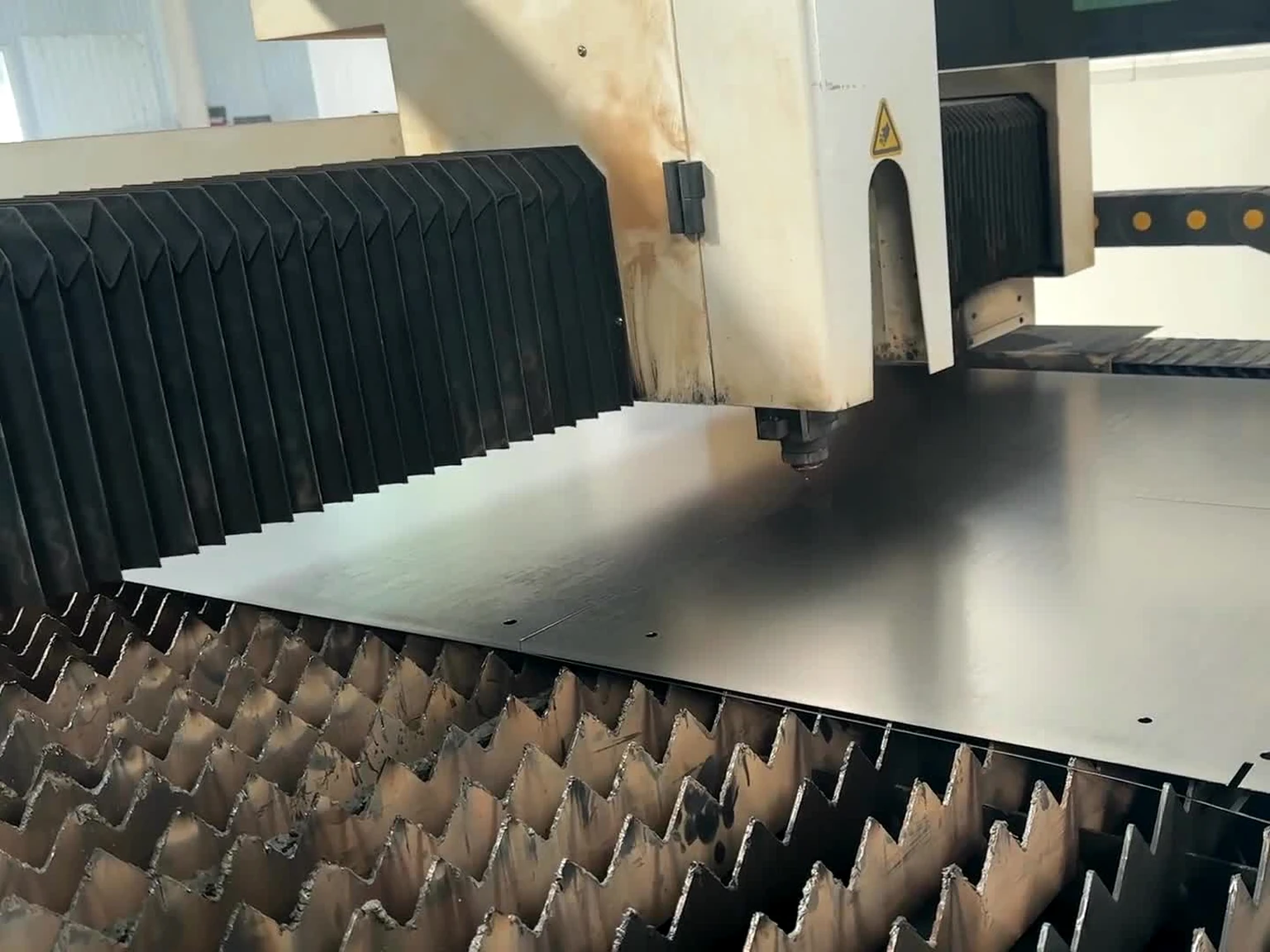 Laser cutting sheet metal at DZIEDZIC